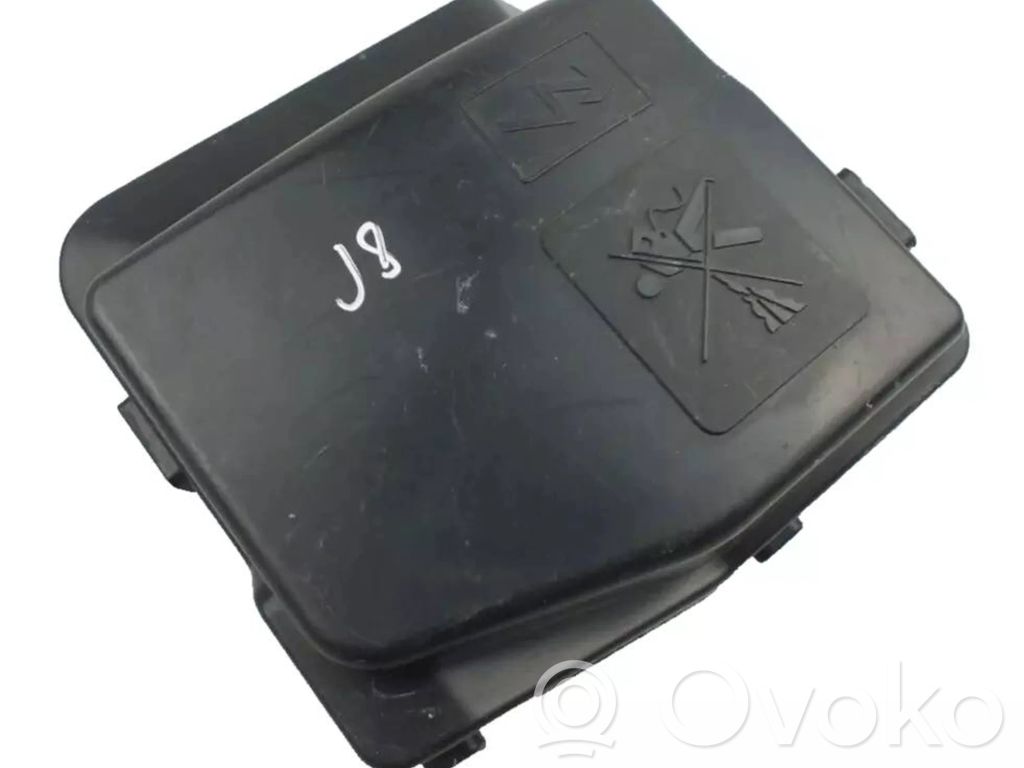 Renault Captur Tapa de caja de fusibles 