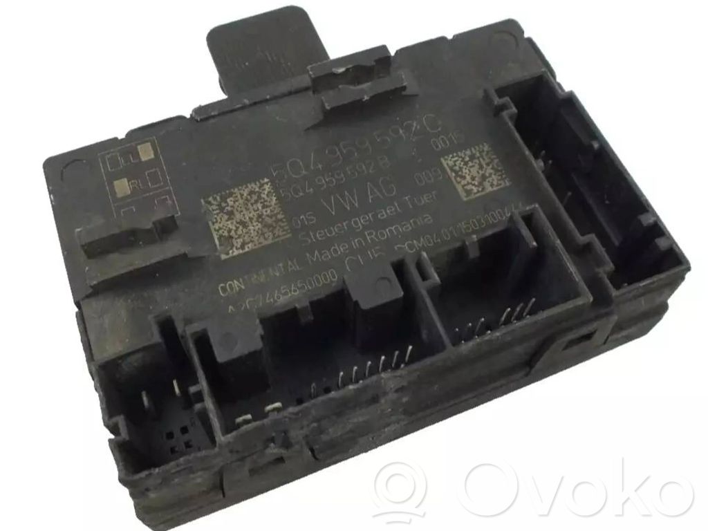 Volkswagen PASSAT B8 Door control unit/module 