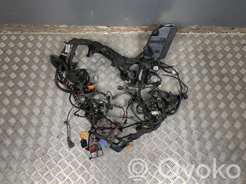 Volkswagen Golf VII Saugiklių dėžė (komplektas) 