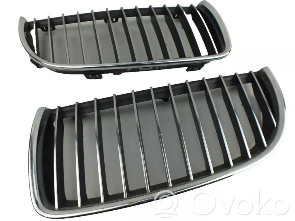 BMW X3 E83 Front bumper upper radiator grill 