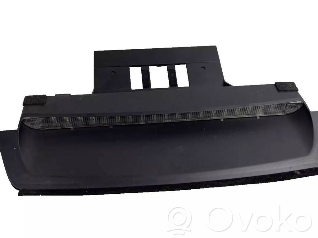 Volvo S60 Third/center stoplight 