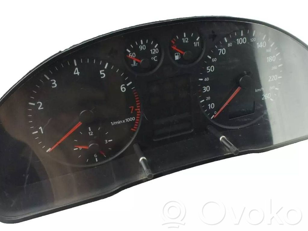 Audi A4 S4 B5 8D Speedometer (instrument cluster) 