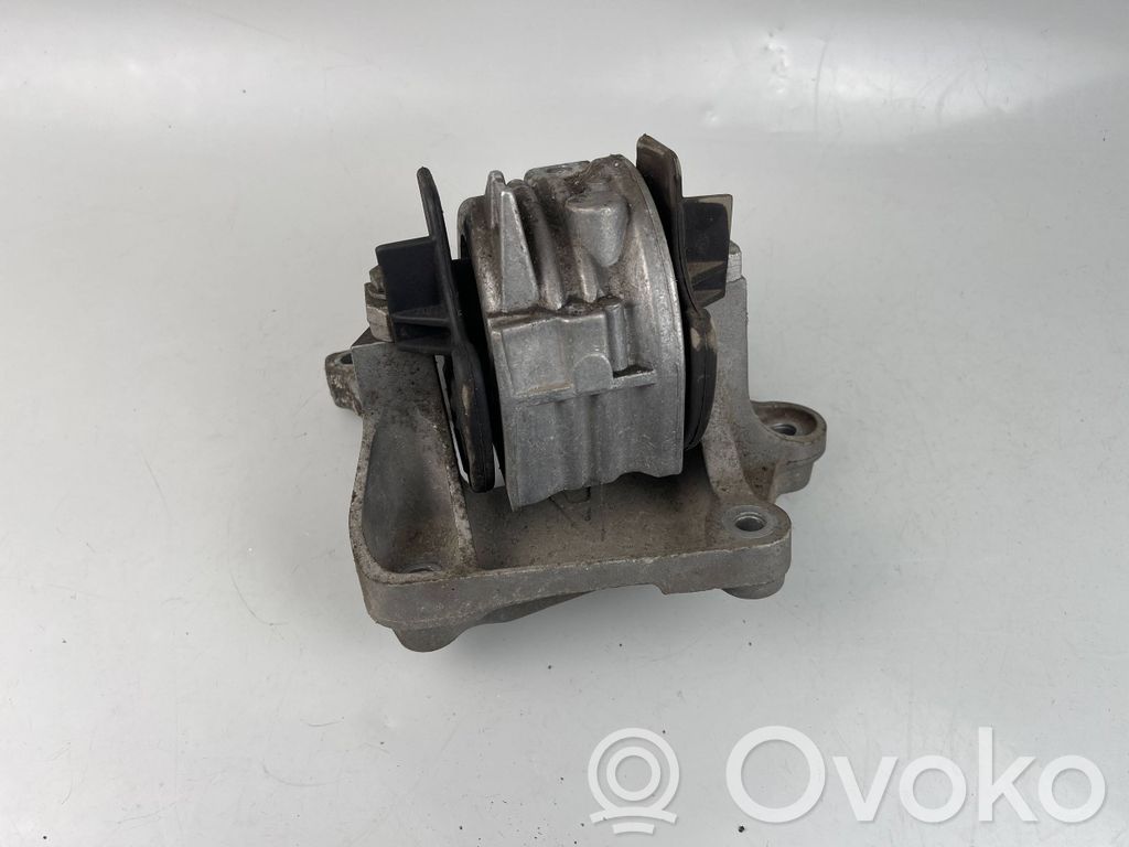 Citroen C5 Engine mount bracket 