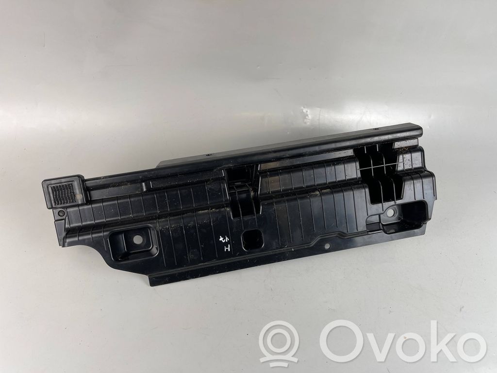 BMW i4 Other trunk/boot trim element 