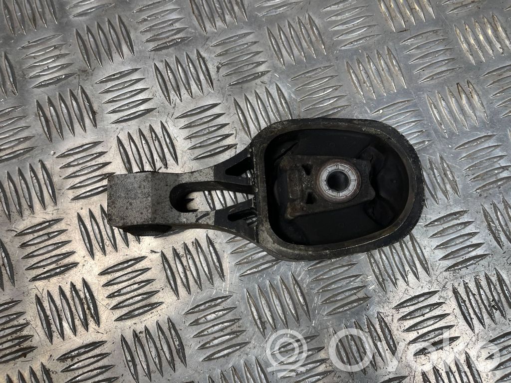 Peugeot 208 II Engine mount bracket 