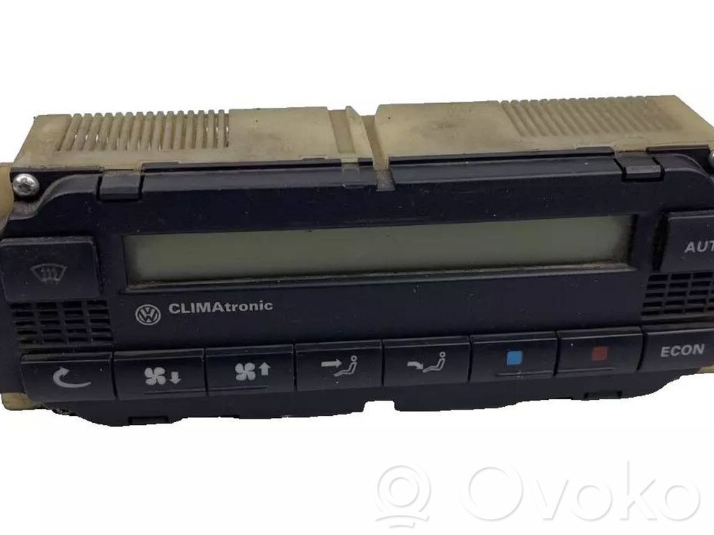 Volkswagen PASSAT B5 Climate control unit 