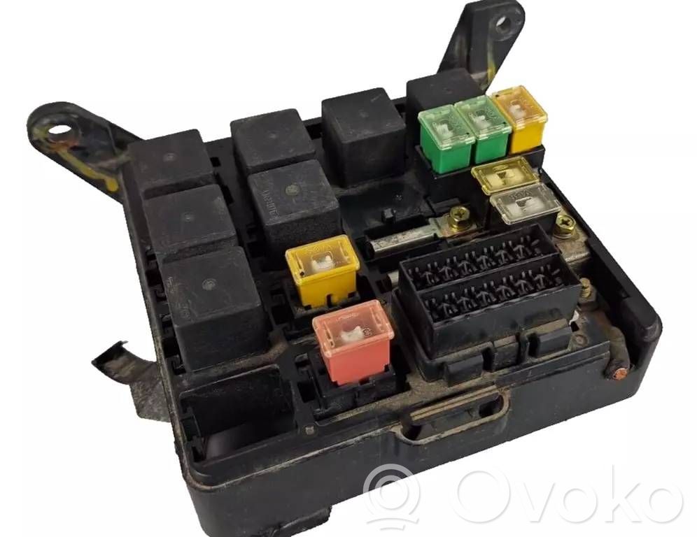 Opel Frontera B Módulo de fusible 
