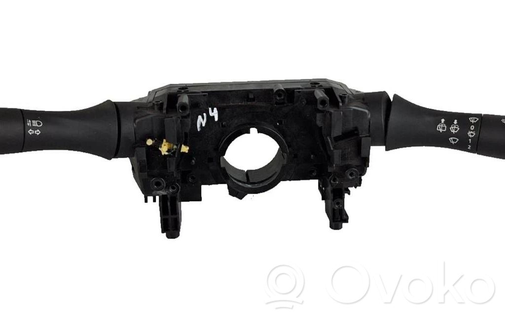 Renault Captur II Wiper turn signal indicator stalk/switch 