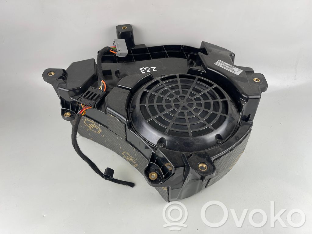 Porsche Cayenne (92A) Altavoz subwoofer 