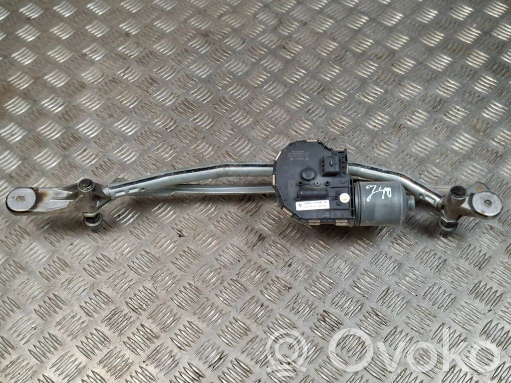 BMW 7 F01 F02 F03 F04 Motor y varillaje del limpiaparabrisas delantero 