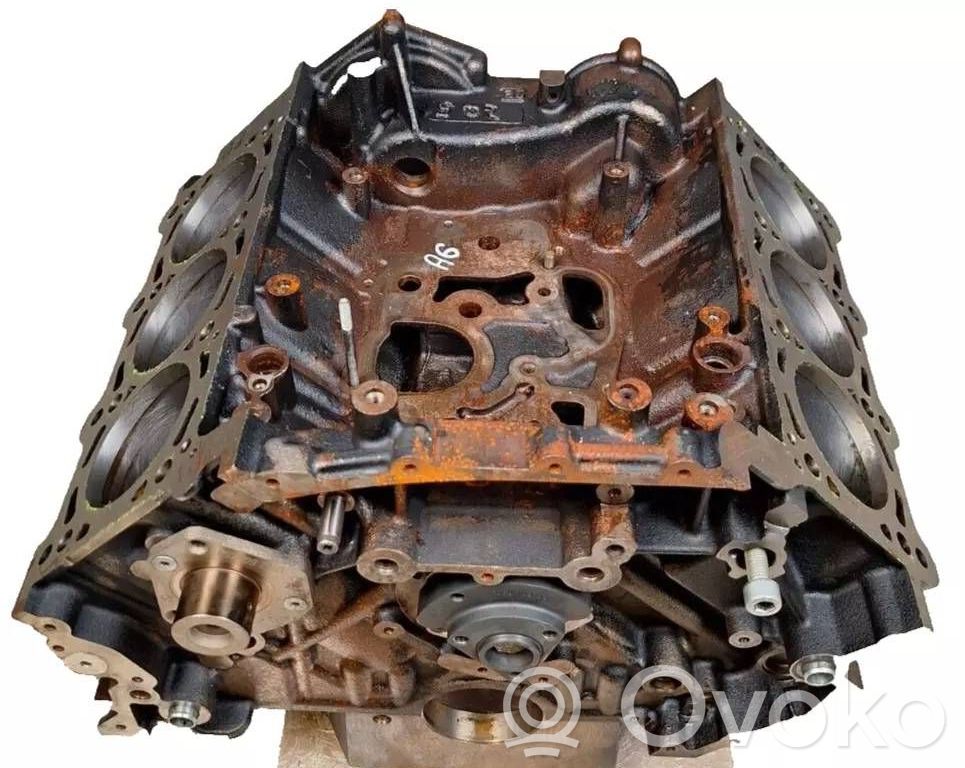 Volkswagen Touareg I Engine block 