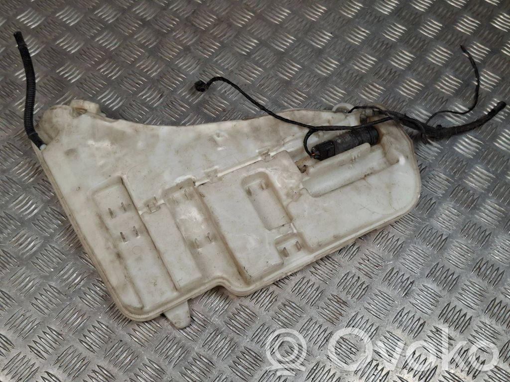BMW 7 F01 F02 F03 F04 Logu šķidruma tvertne 