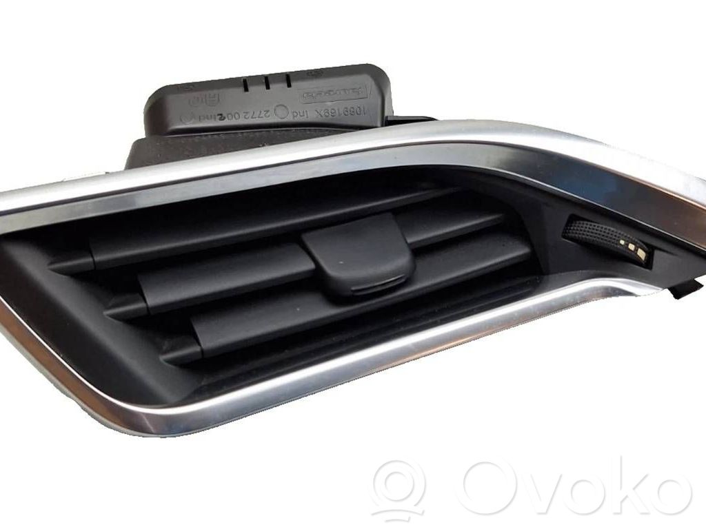 Peugeot 2008 II Rejilla de ventilación central del panel 