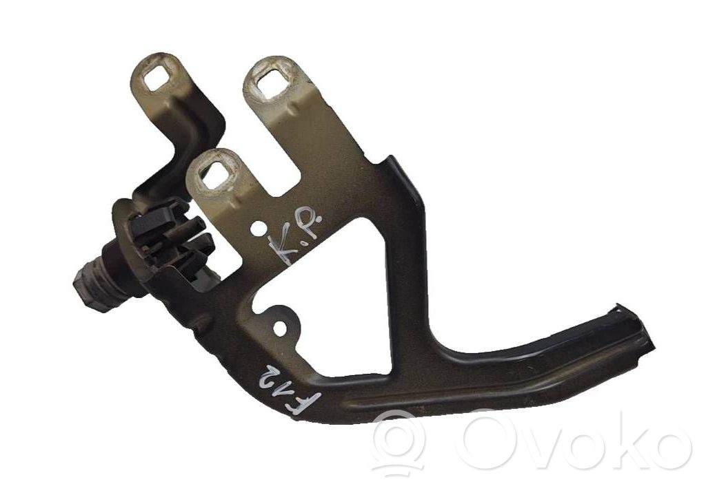Other engine bay part   107020GE