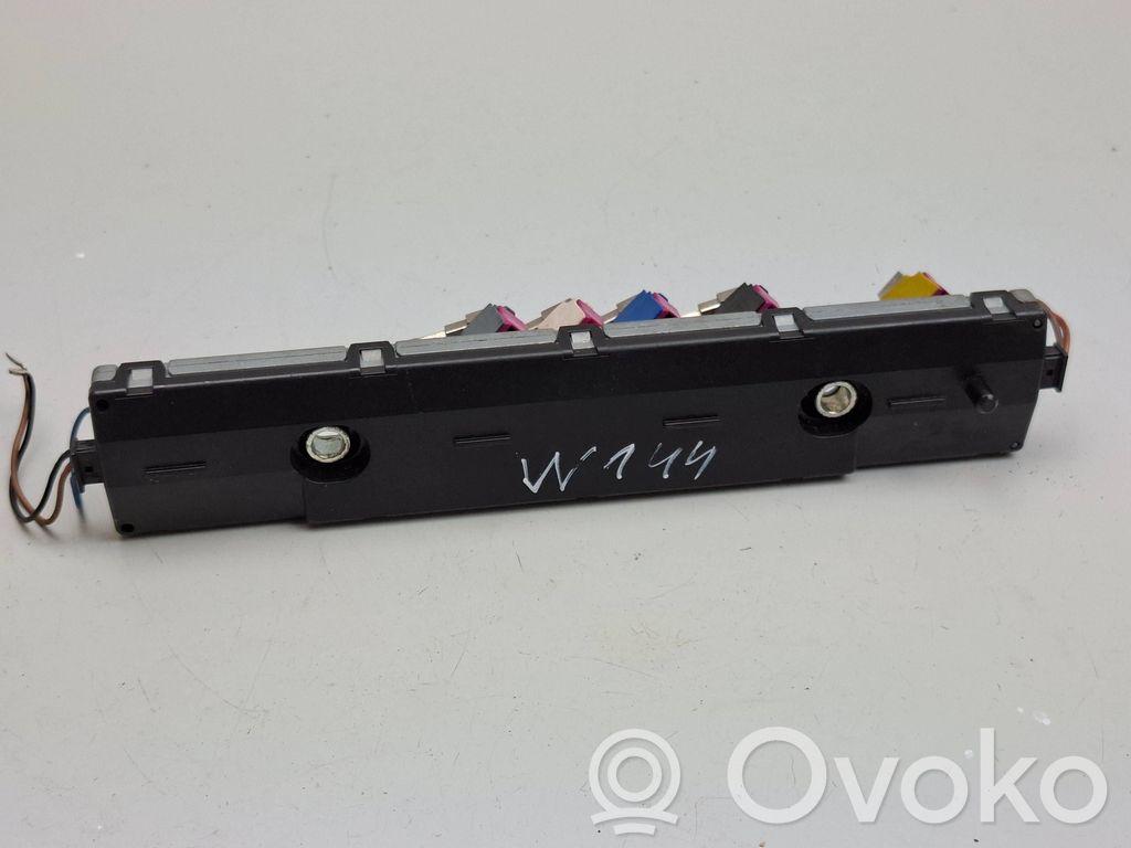 Audi Q7 4L Antenos stiprintuvas 
