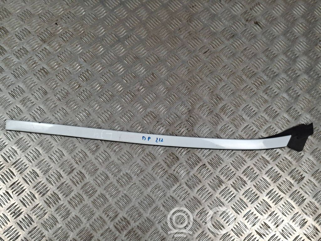 Mercedes-Benz E W212 Ornament parbriz 