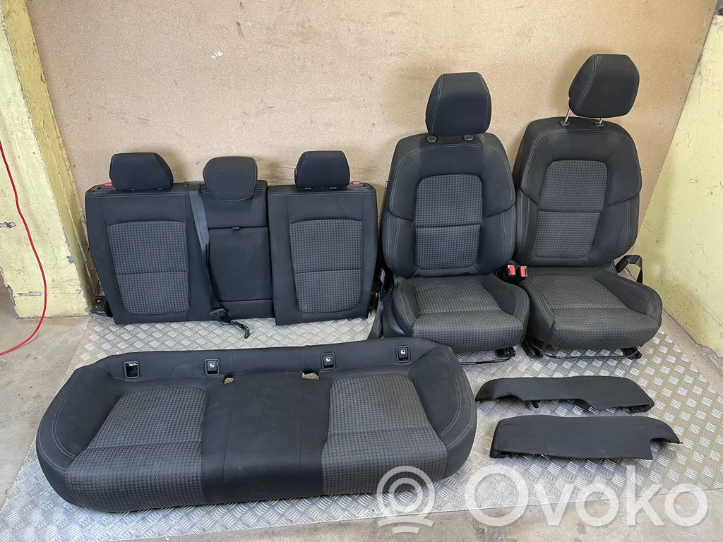 Seat set
