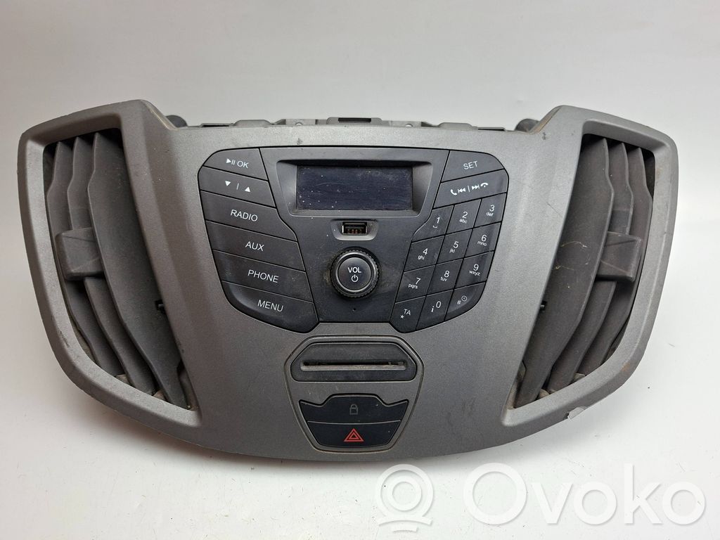 Ford Transit Radio/CD/DVD/GPS head unit 
