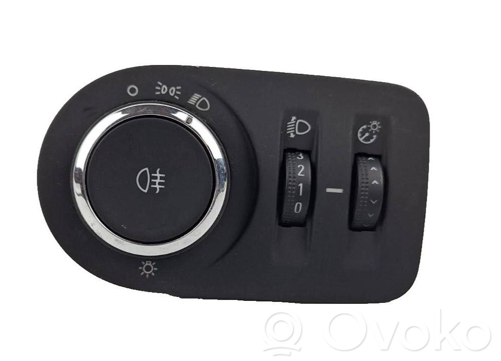 Opel Corsa D Light switch 