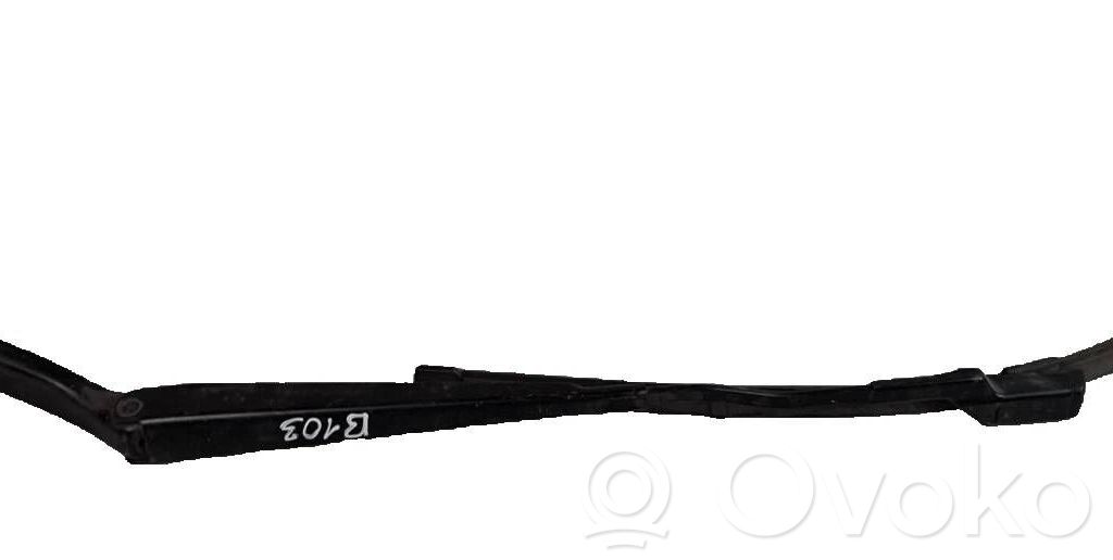 BMW X5 E70 Front wiper blade arm 