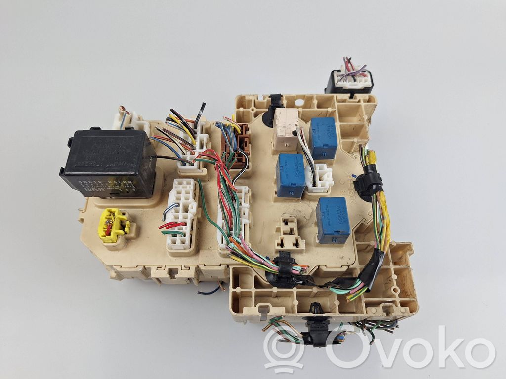 Suzuki Swift I Central body control module 