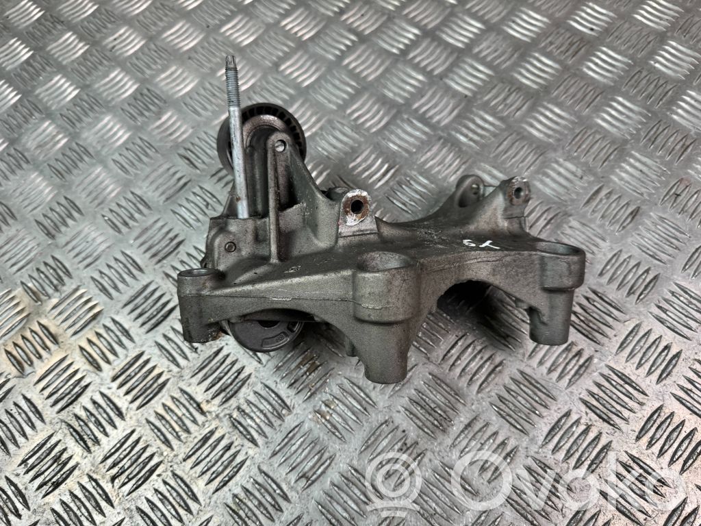 Renault Talisman Mocowanie alternatora 