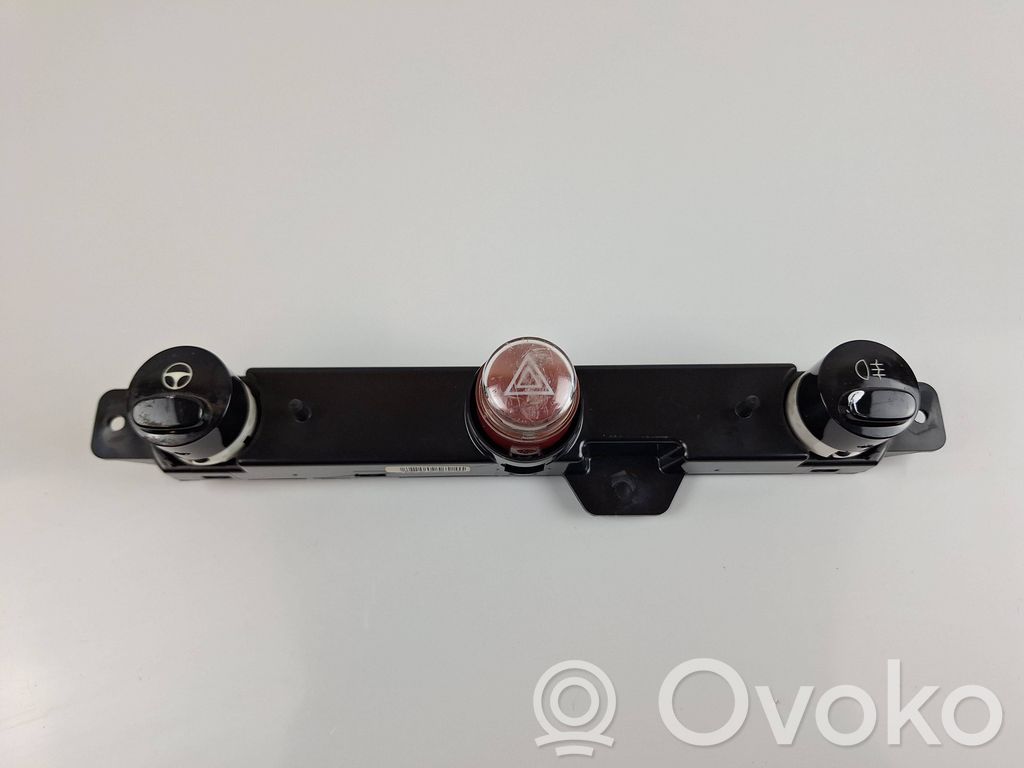Fiat 500 Hazard light switch 