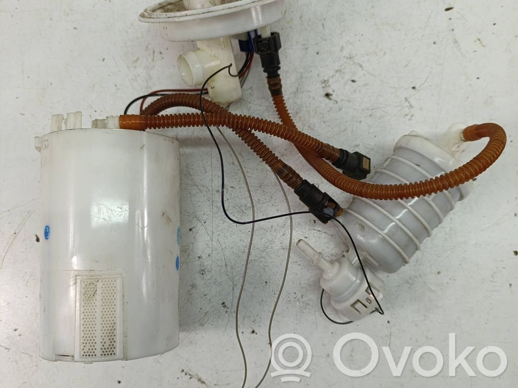 BMW X3 E83 In-tank fuel pump 