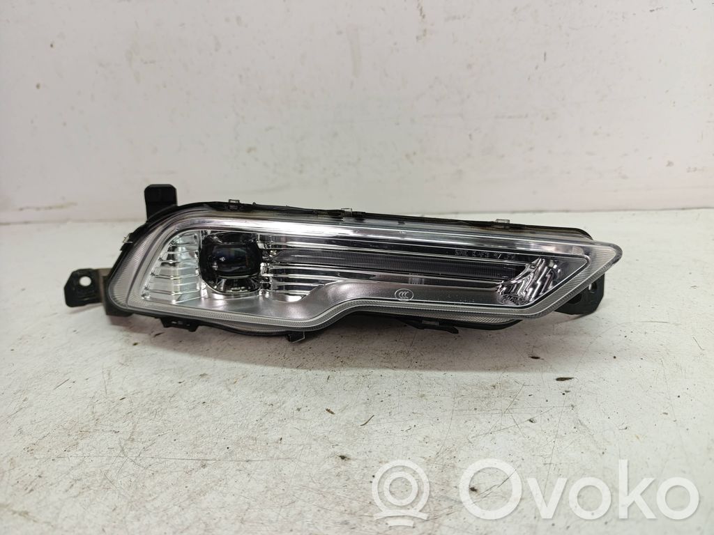 Ford Fusion II Front fog light 
