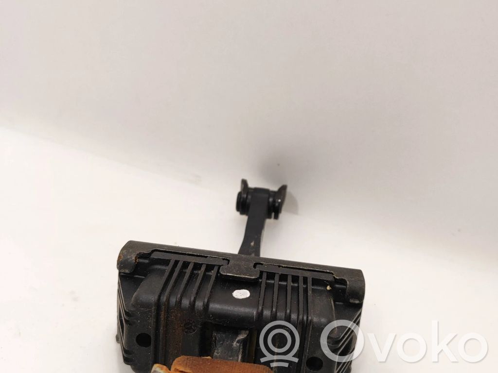 BMW X5 E70 Etuoven pidätin 