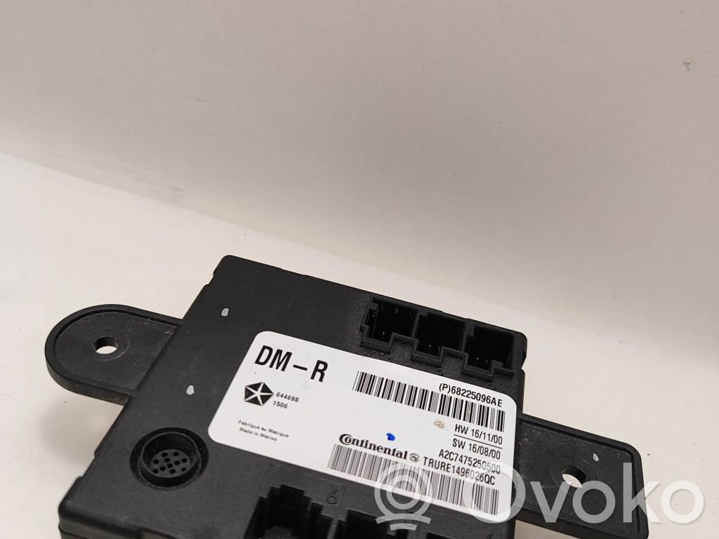 Chrysler Pacifica Sliding door control unit/module 