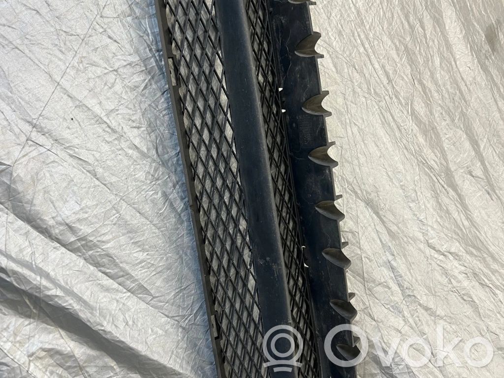 Volvo C70 Front bumper lower grill 