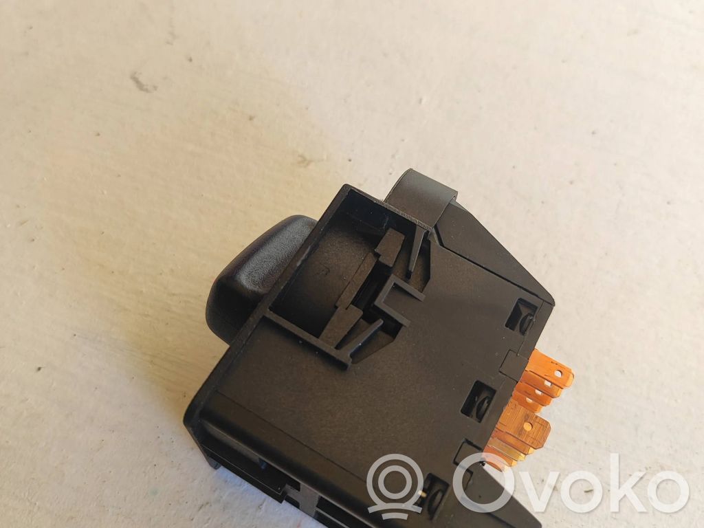 Opel Corsa B Light switch 