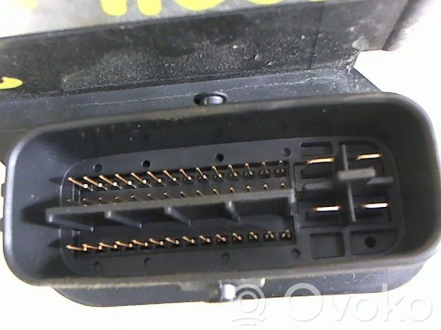 Mitsubishi L200 ABS bloks 