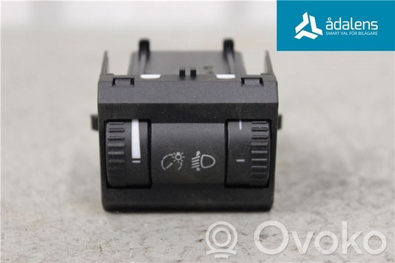 Interruptor de control del panel de luces   3T0941333