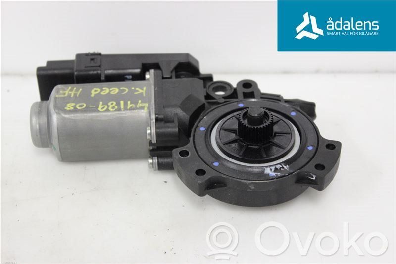 Front door window regulator motor   402054D