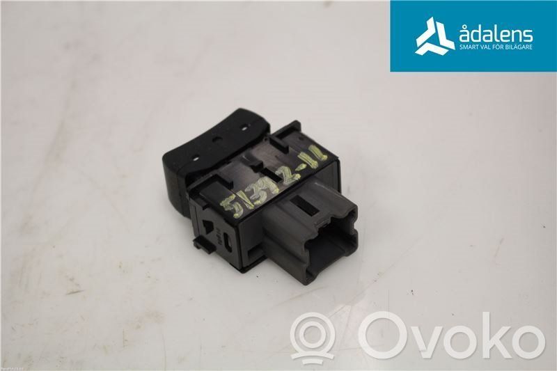 Subaru Legacy Interruptor de calefacción del asiento 