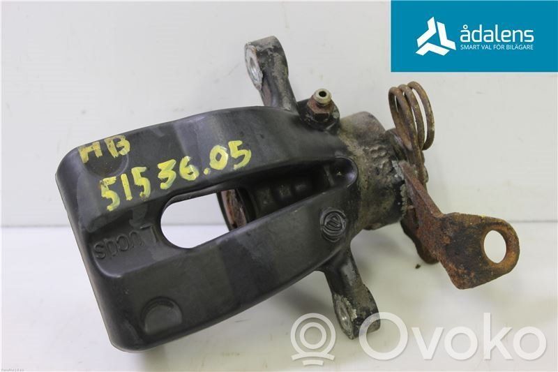 Alfa Romeo Crosswagon Q4 Aizmugurējais suports 