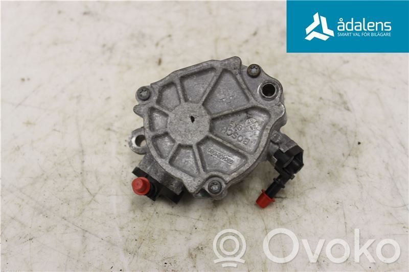 Ford Focus Vacuum pump 