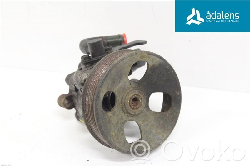 Ohjaustehostimen pumppu   571003E050