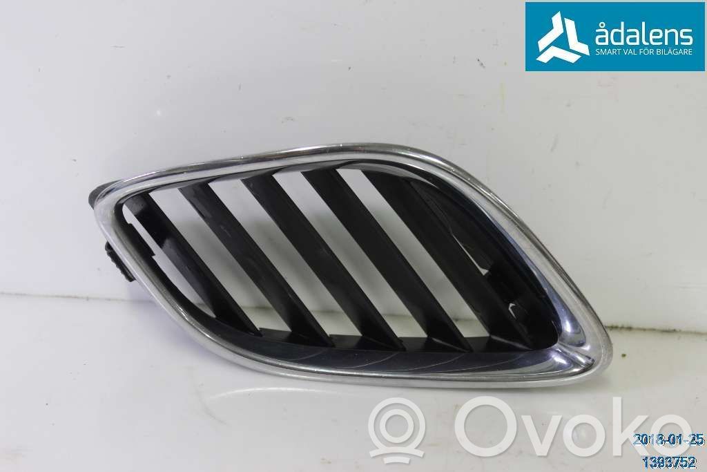 Saab 9-5 Front bumper lower grill 