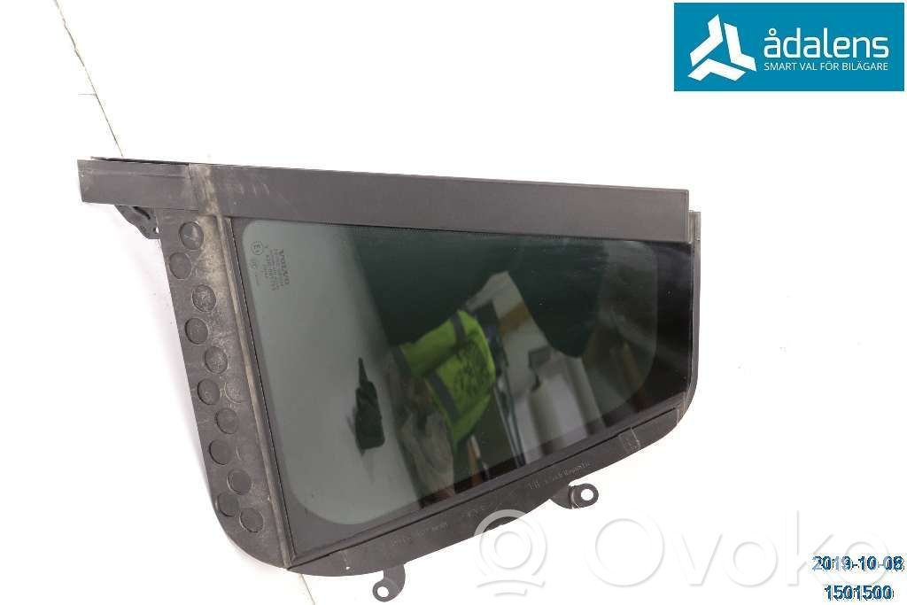 Volvo V60 Ventanilla de ventilación de la puerta trasera 