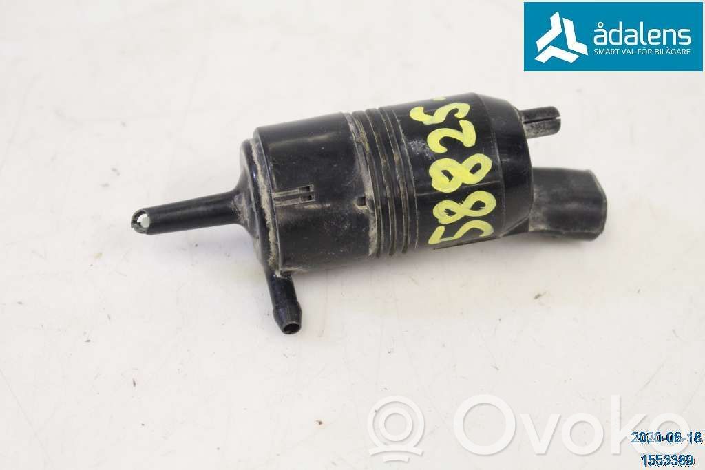 Chevrolet Silverado Windscreen/windshield washer pump 