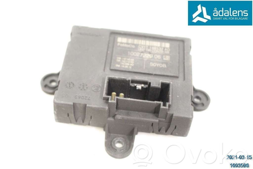 Oven ohjainlaite/moduuli   2037679,CV1T14B532AD