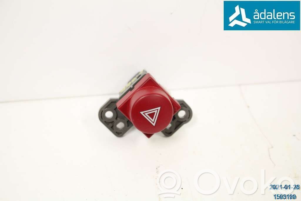 Subaru Outback Hazard light switch 