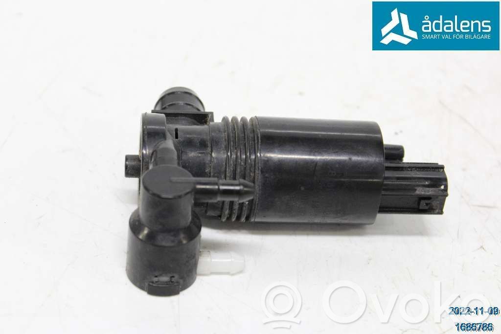 Ford B-MAX Windscreen/windshield washer pump 