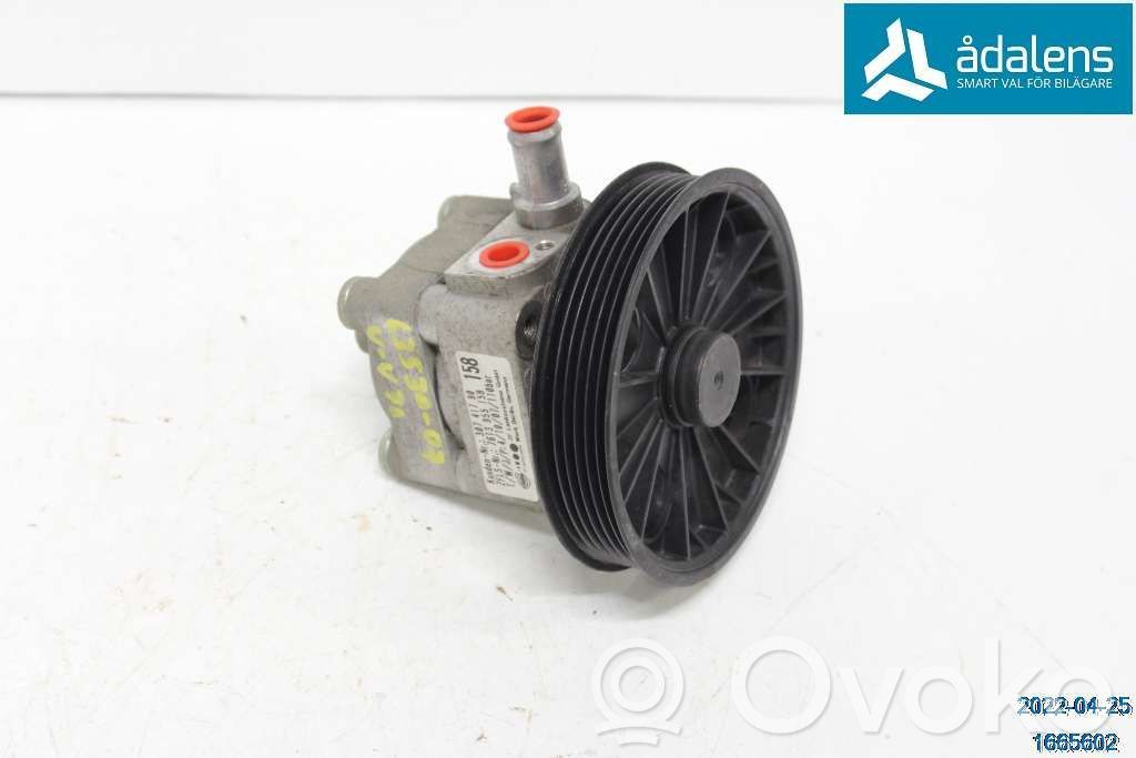 Volvo V70 Ohjaustehostimen pumppu 