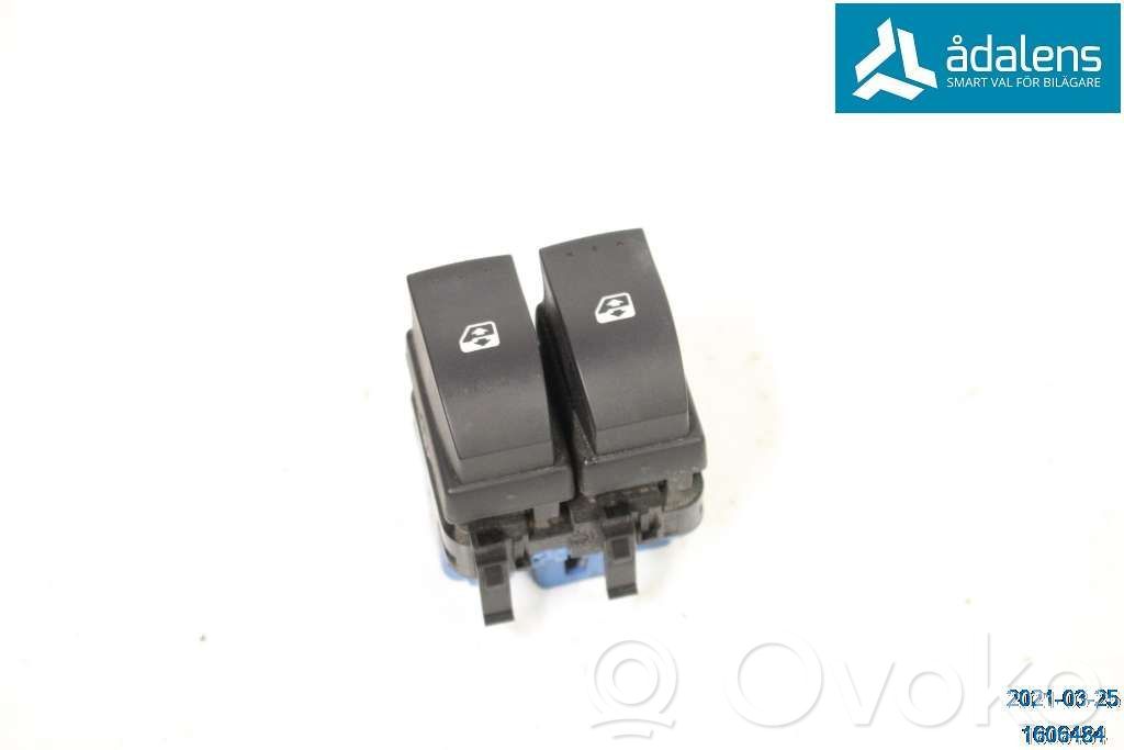 Renault Trafic II (X83) Electric window control switch 