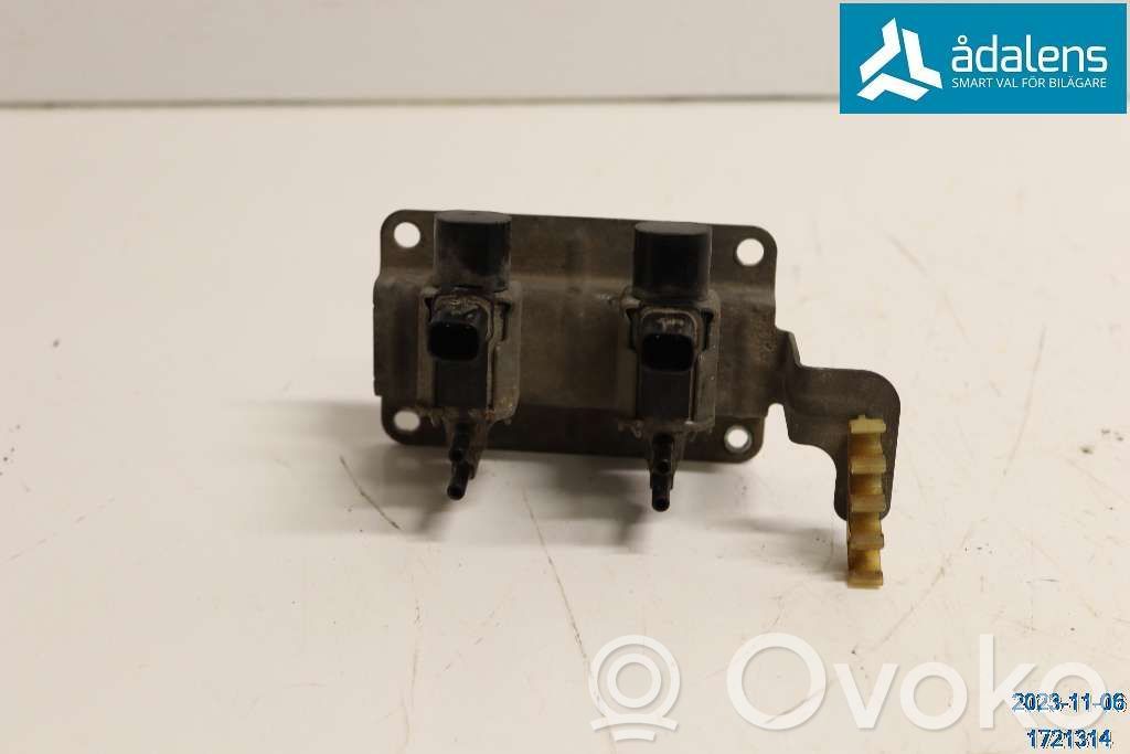 Volvo V70 Válvula de vacío 