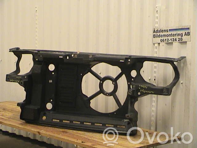 Volkswagen Golf III Pannello di supporto del radiatore 